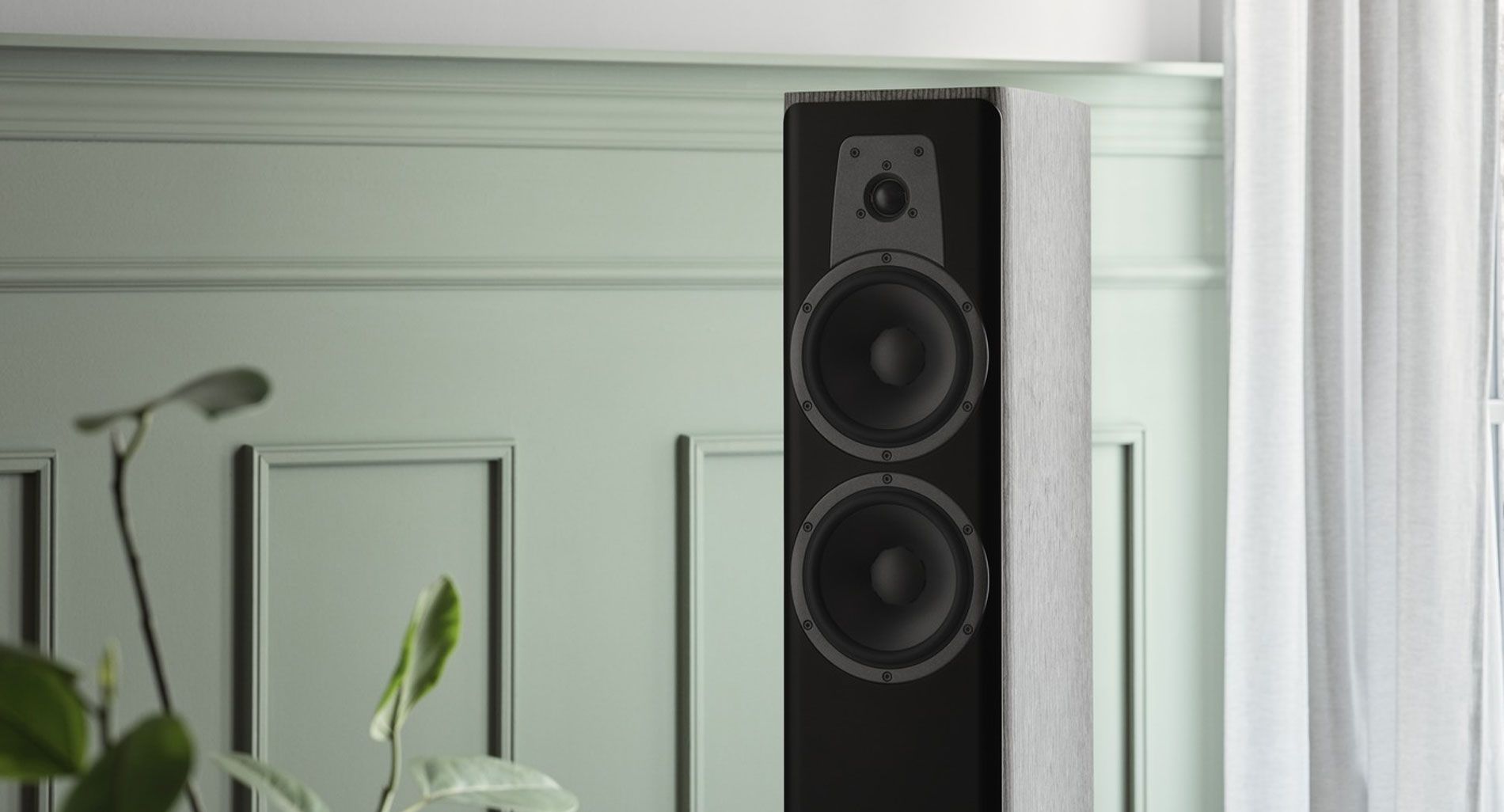 Dynaudio Countur Nordic Silver
